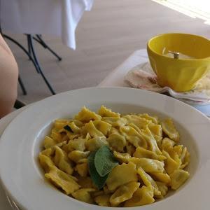 Locanda Italia Serralunga d'Alba Bagian luar foto
