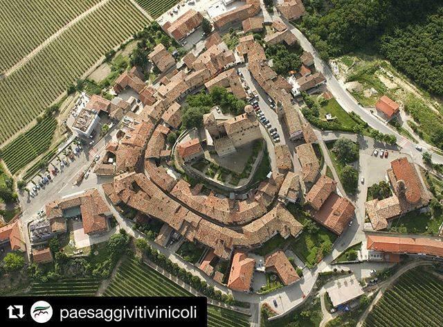 Locanda Italia Serralunga d'Alba Bagian luar foto